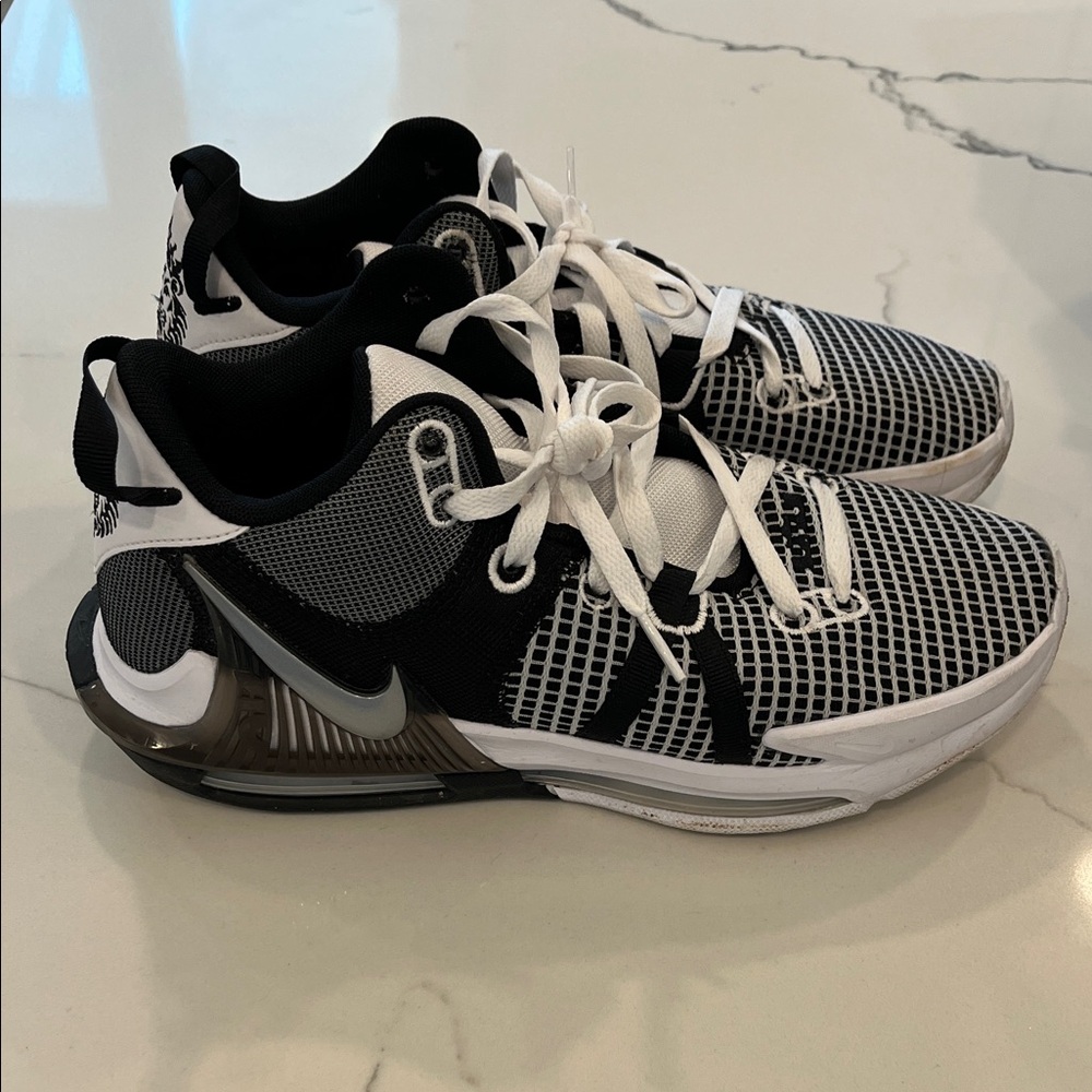 Nike Black and White Athletic Sneakers